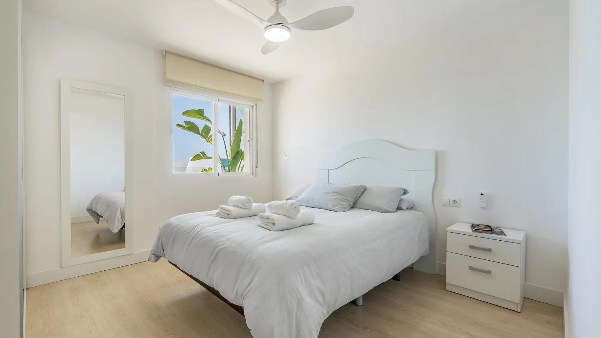 Apartment Primera Linea De Playa La Herradura Almunecar Spain