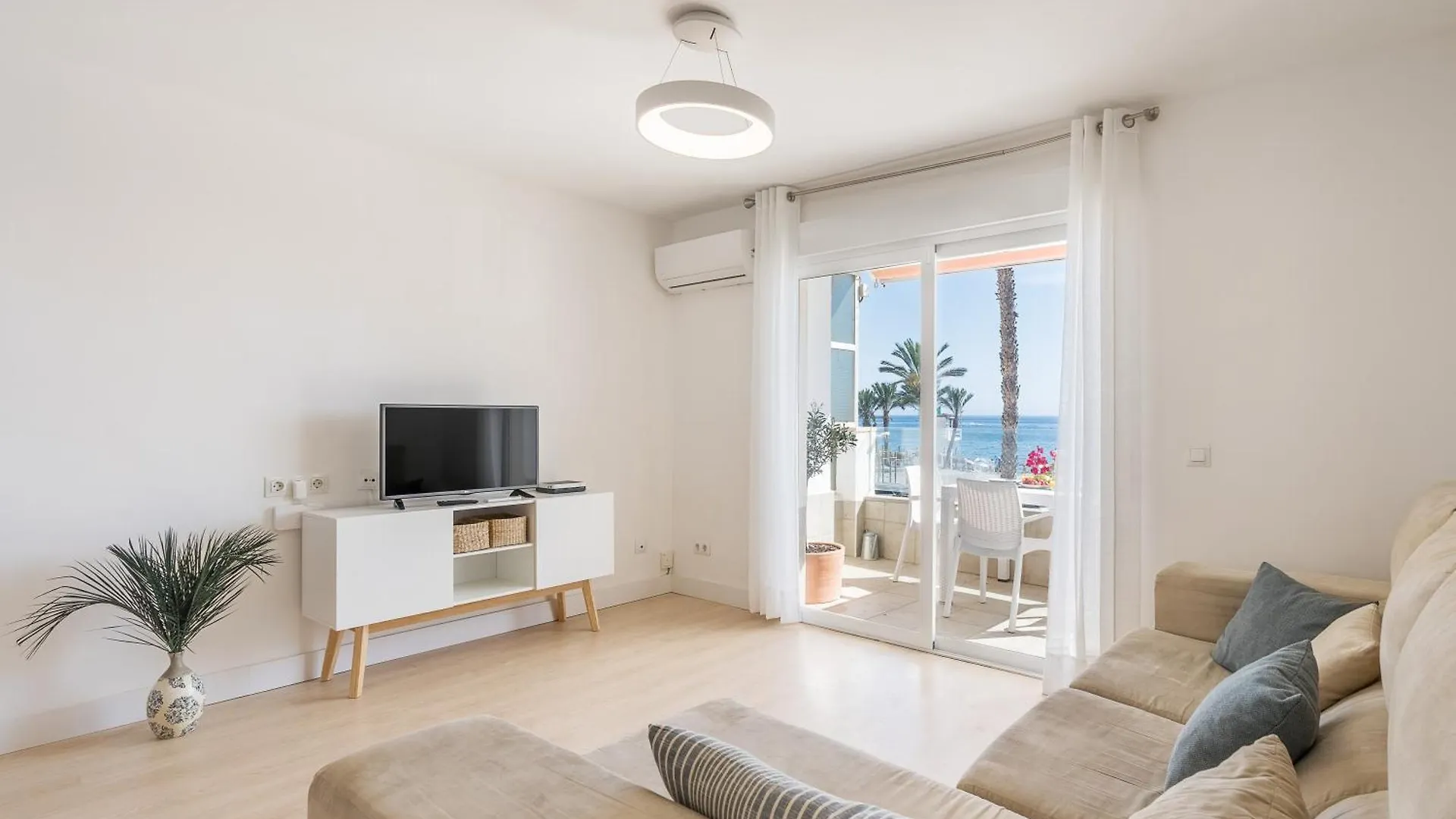 Apartmán Primera Linea De Playa La Herradura Almuñécar Španělsko